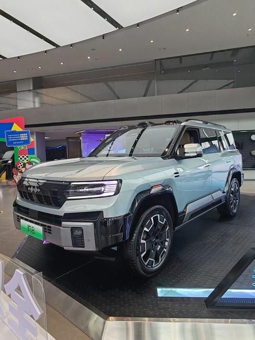 深圳178比亚迪方程豹硬派越野的爆款，英菲尼迪35周年与你共成长